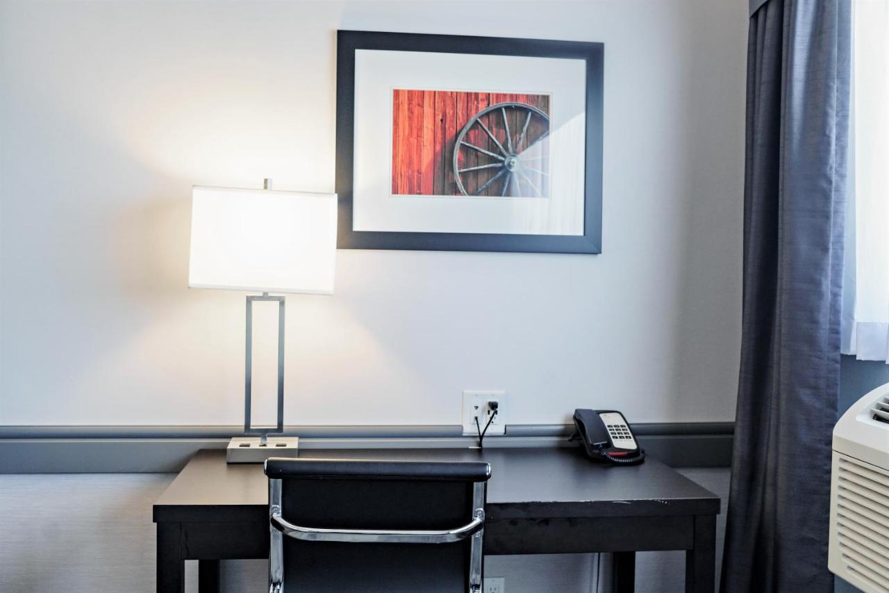 Park Inn By Radisson Edmonton Airport Leduc Eksteriør billede