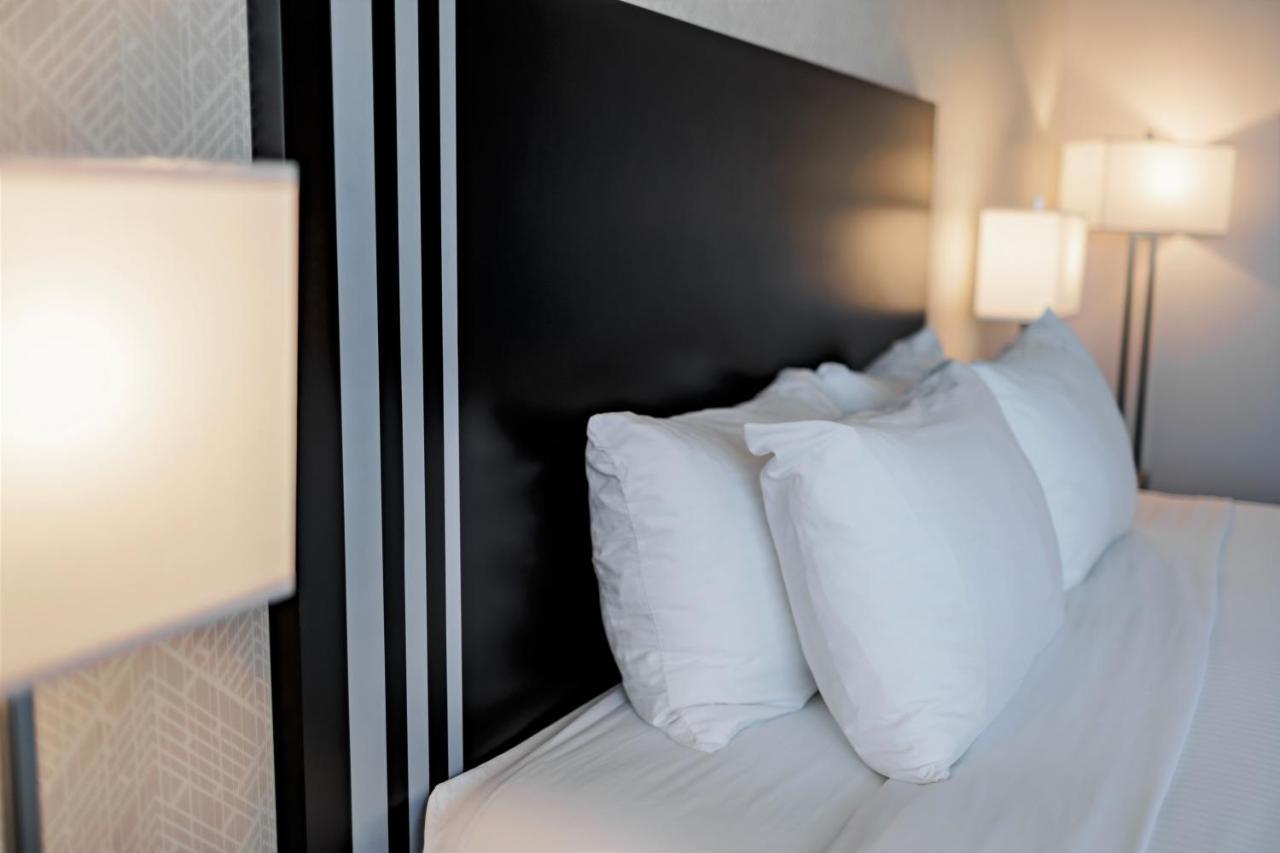 Park Inn By Radisson Edmonton Airport Leduc Eksteriør billede