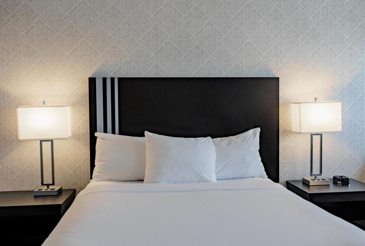 Park Inn By Radisson Edmonton Airport Leduc Eksteriør billede