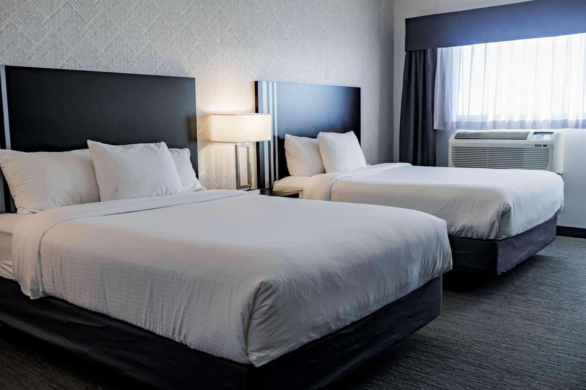 Park Inn By Radisson Edmonton Airport Leduc Eksteriør billede