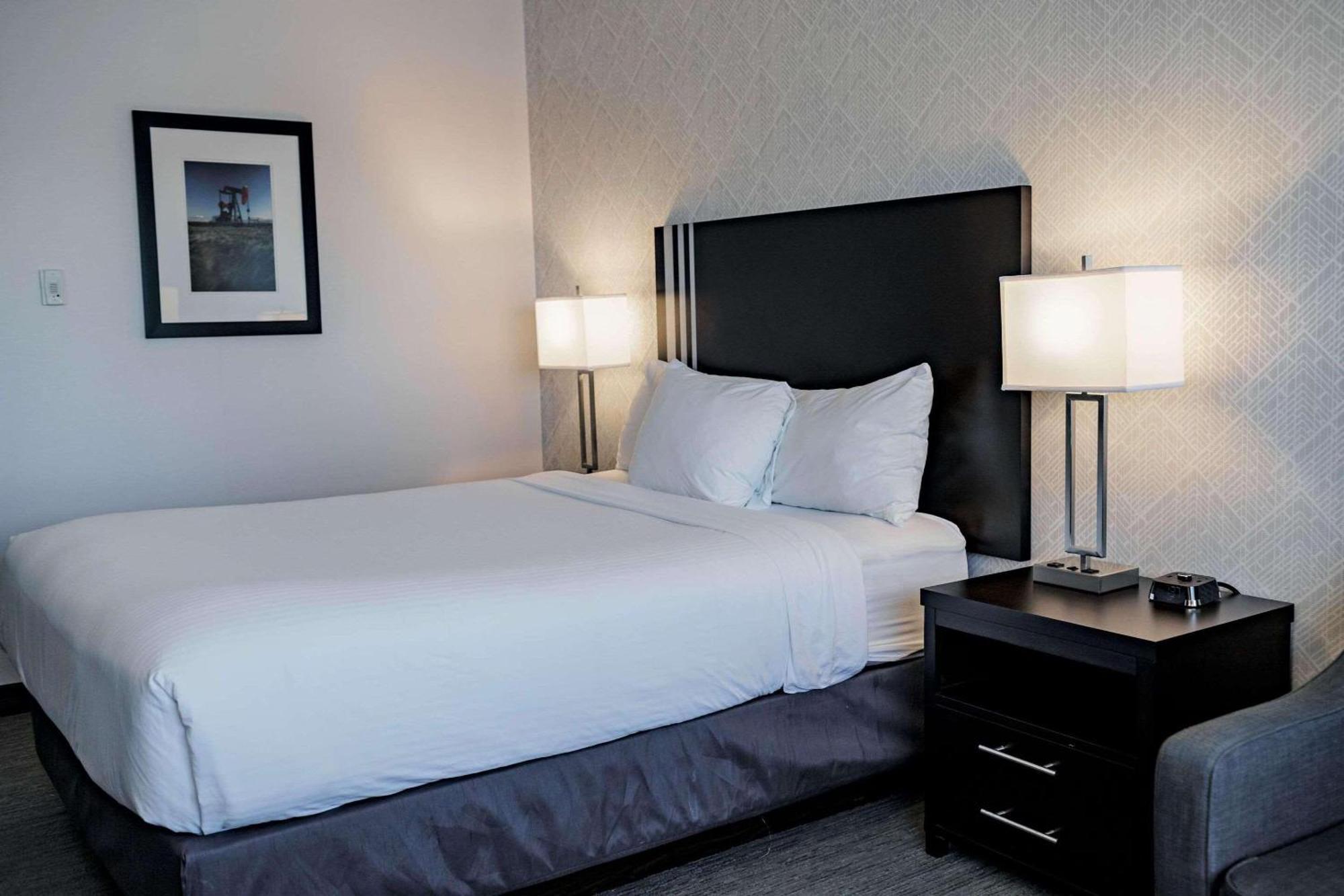 Park Inn By Radisson Edmonton Airport Leduc Eksteriør billede