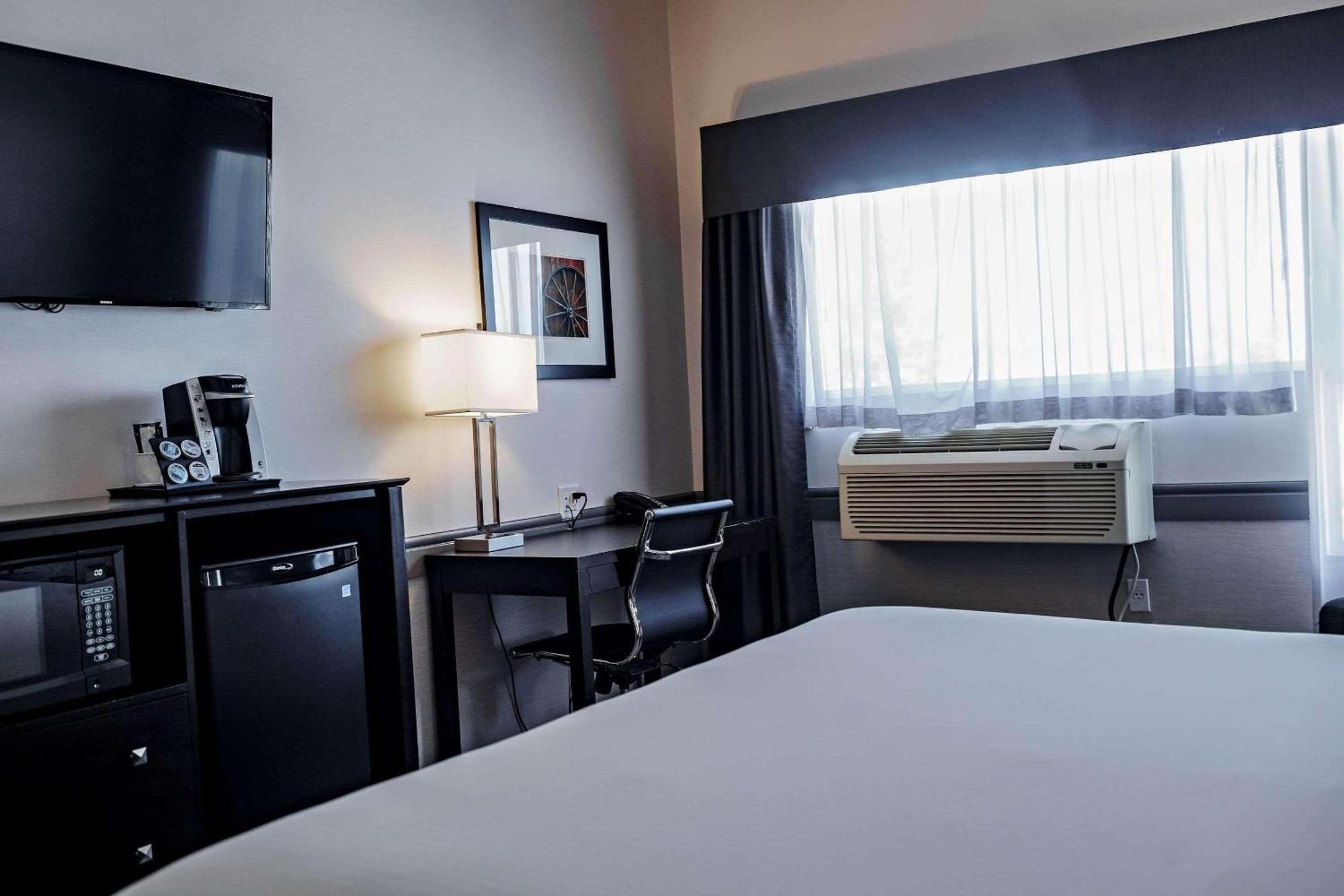Park Inn By Radisson Edmonton Airport Leduc Eksteriør billede